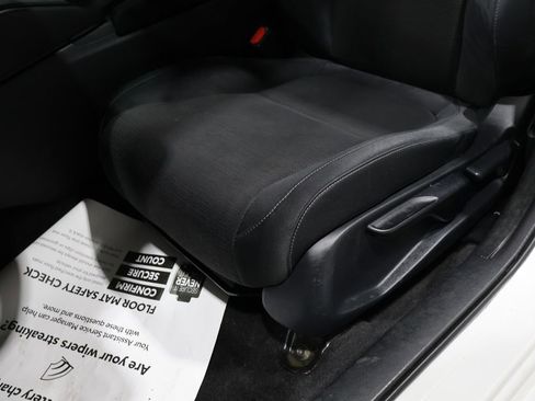 Used 2019 Honda Insight LX image 12