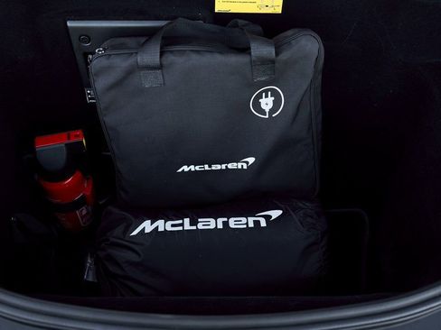 Used 2025 McLaren Artura Spider RWD image 28