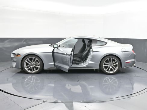 Used 2022 Ford Mustang Premium w/ Equipment Group 201A image 41