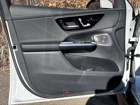 Certified 2025 Mercedes-Benz GLC 350e GLC 350e image 18