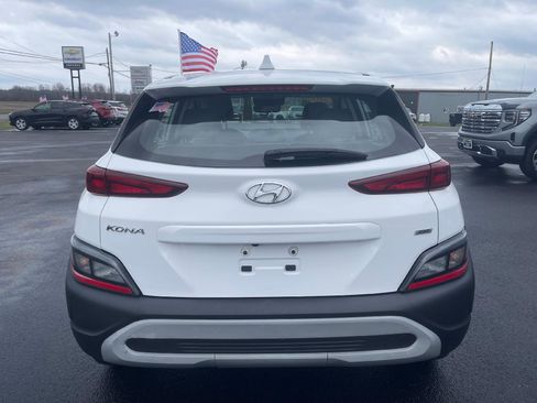 Used 2023 Hyundai Kona SE image 6