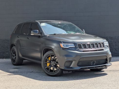 Used 2019 Jeep Grand Cherokee Trackhawk AWD/4WD image 3
