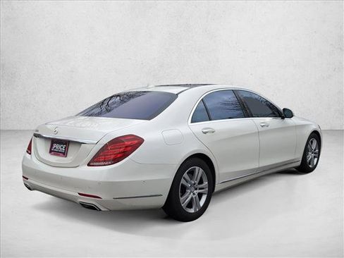 Used 2017 Mercedes-Benz S 550 Sedan image 5