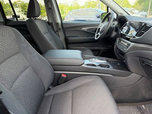 Certified 2026 Honda Ridgeline Sport image 9