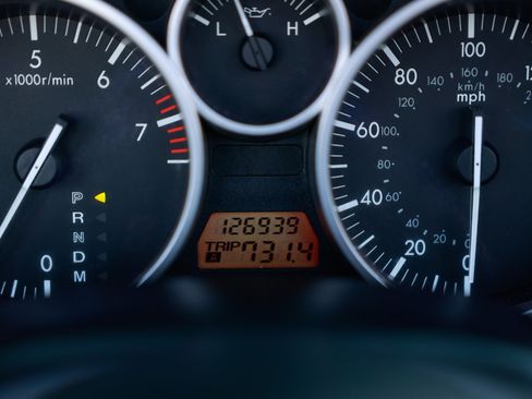 Used 2006 MAZDA MX-5 Miata Sport image 38