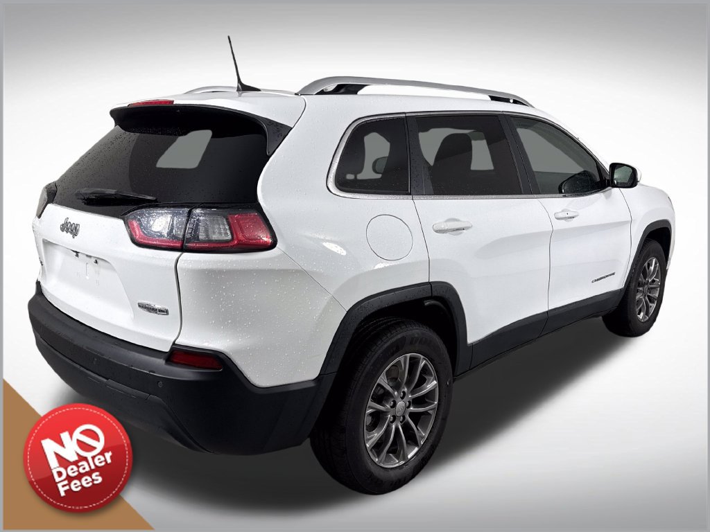 Used 2020 Jeep Cherokee Latitude Plus w/ Cold Weather Group AWD/4WD image 3