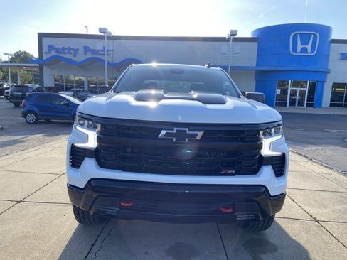 Used 2023 Chevrolet Silverado 1500 LT Trail Boss w/ Protection Package AWD/4WD image 3