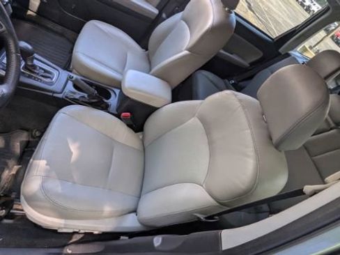 Used 2016 Subaru Forester 2.5i Touring w/ Eyesight & Navigation System AWD/4WD image 17