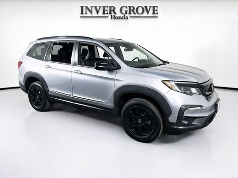 Used 2022 Honda Pilot TrailSport image 3