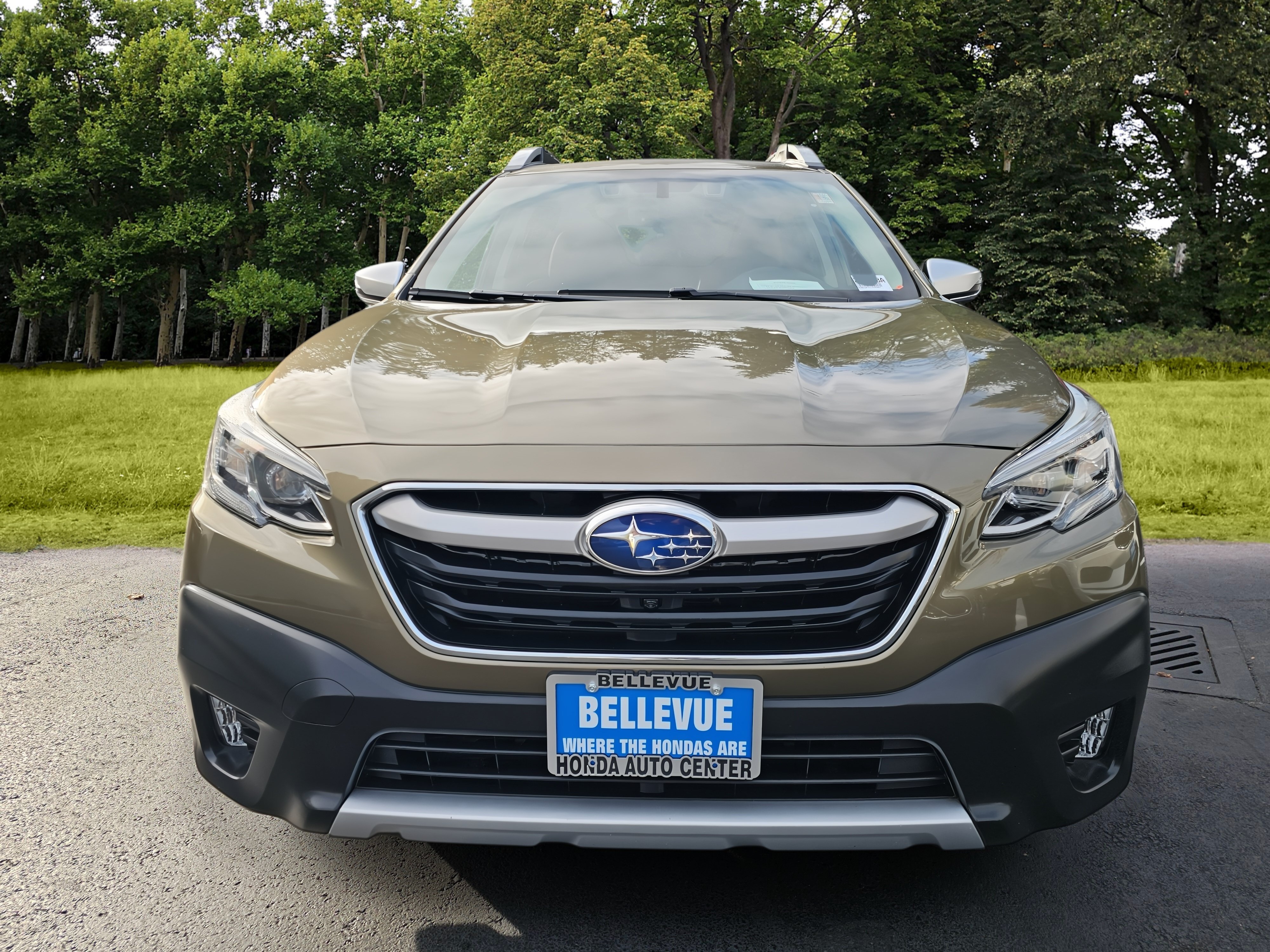 Used 2020 Subaru Outback Touring XT AWD/4WD image 2