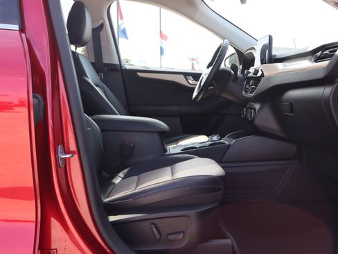 Used 2022 Ford Escape Titanium w/ Titanium Elite Package image 13