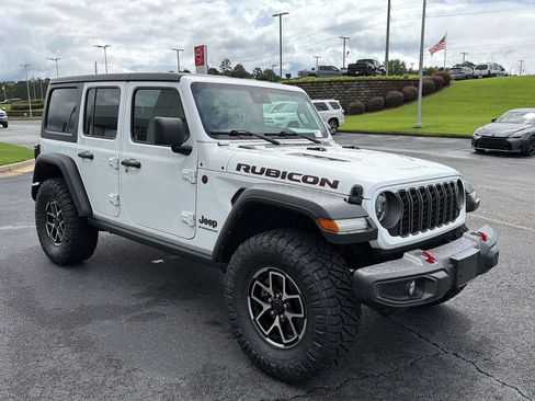 Used 2024 Jeep Wrangler Unlimited Rubicon AWD/4WD image 8
