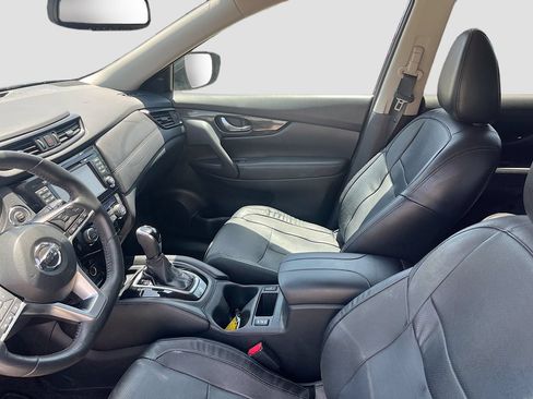 Used 2017 Nissan Rogue SL w/ SL Premium Package FWD image 21