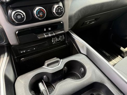 Used 2019 RAM 1500 Big Horn RWD image 16