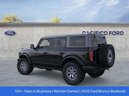 New 2025 Ford Bronco Badlands image 5