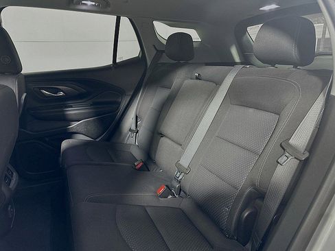 Used 2024 GMC Terrain SLE w/ Driver Convenience Package image 21