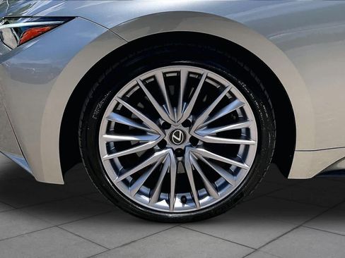 Used 2023 Lexus IS 300 w/ Premium Package RWD image 11