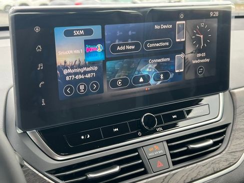 New 2025 Nissan Altima 2.5 SV w/ SV Premium Package image 18