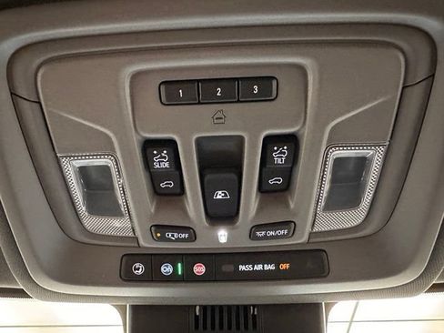 Used 2026 GMC Sierra 1500 Denali AWD/4WD image 21