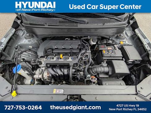 Certified 2025 Hyundai Venue SEL FWD image 13