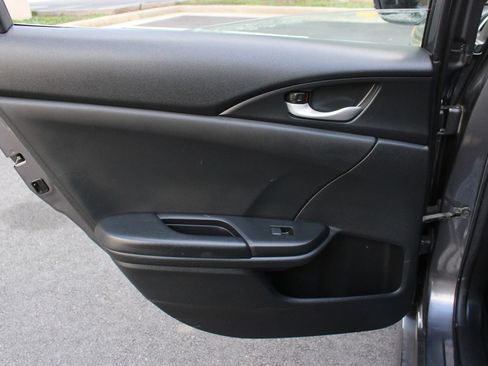 Used 2019 Honda Civic Sport image 21