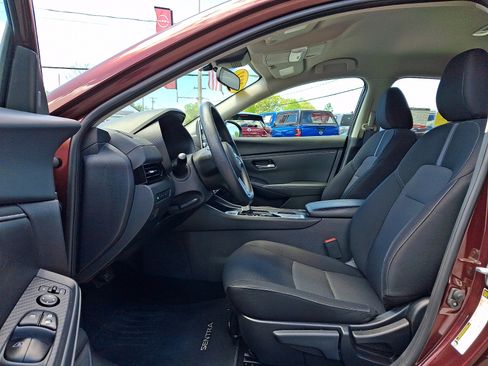 Used 2023 Nissan Sentra SV FWD image 14