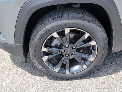 Used 2026 Chevrolet Equinox RS FWD image 11