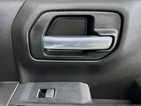 Used 2019 Chevrolet Silverado 1500 Custom Trail Boss image 27