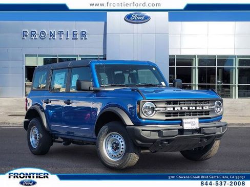 New 2025 Ford Bronco Base image 1