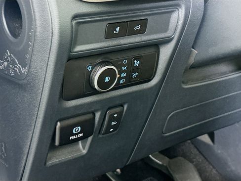 Used 2022 Ford Expedition Limited RWD image 17