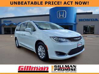 Used 2018 Chrysler Pacifica Touring-L video 1