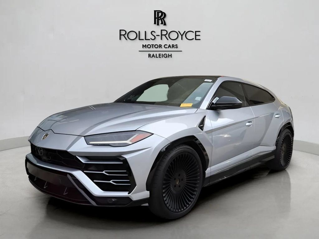 Used 2021 Lamborghini Urus AWD/4WD image 7