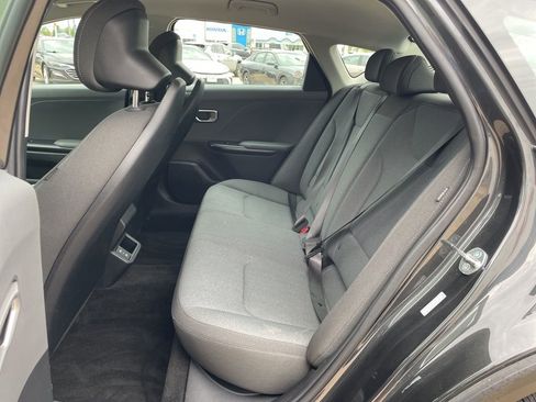 Used 2025 Kia K4 FWD image 10