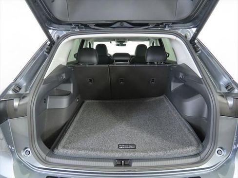 New 2026 Volkswagen Tiguan SE image 26