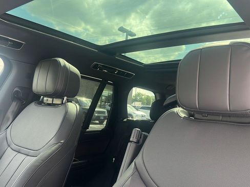 New 2026 Land Rover Range Rover SE AWD/4WD image 24