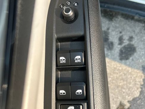 Used 2025 Jeep Compass Limited AWD/4WD image 17