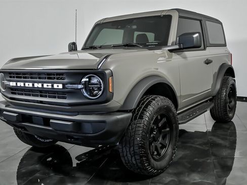 Used 2025 Ford Bronco 2-Door AWD/4WD image 5