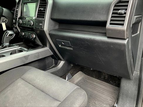 Used 2018 Ford F150 XLT w/ Equipment Group 302A Luxury AWD/4WD image 27
