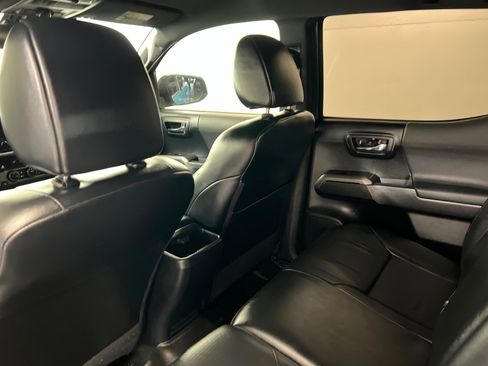 Used 2018 Toyota Tacoma TRD Pro image 19