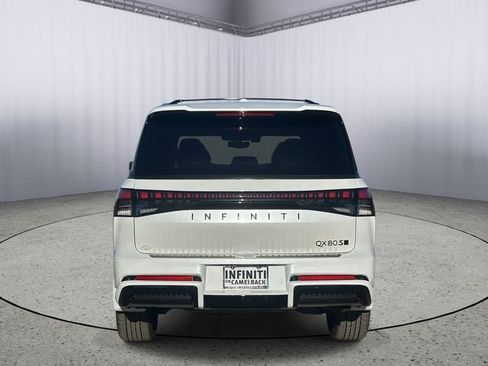 New 2026 INFINITI QX80 4WD image 8