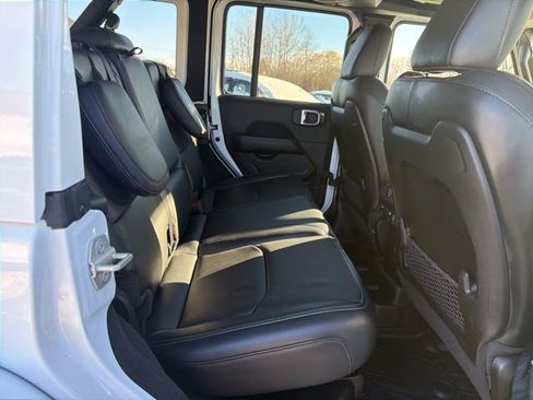 Used 2024 Jeep Wrangler Unlimited Rubicon 4xe image 26