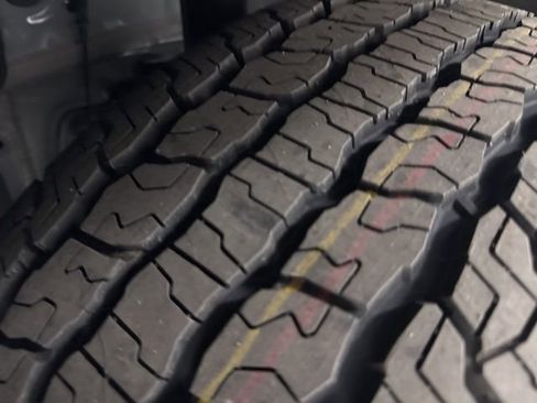 New 2026 Chevrolet Traverse Z71 w/ Enhanced Driving Package image 33