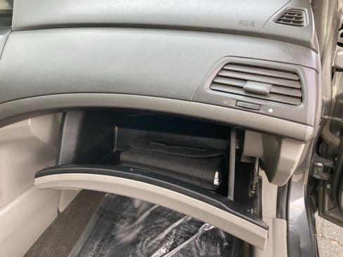 Used 2010 Honda Accord LX-P image 23