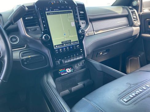 Used 2021 RAM 2500 Limited AWD/4WD image 54