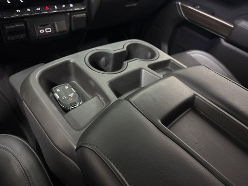 Used 2019 Chevrolet Silverado 1500 LT w/ All-Star Edition image 41