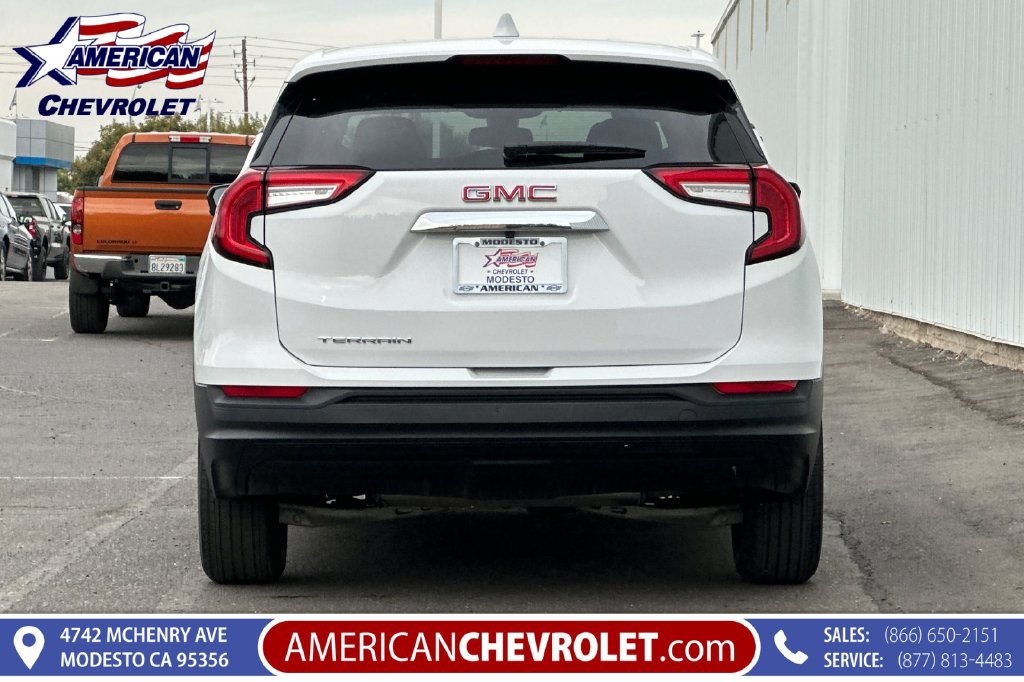 Used 2024 GMC Terrain SLE FWD image 5