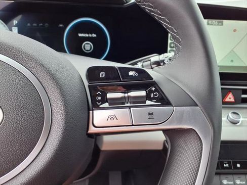 New 2025 Hyundai Elantra Limited image 26