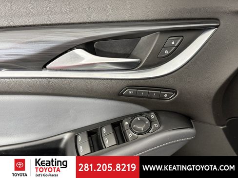 Used 2024 Buick Enclave Premium image 11