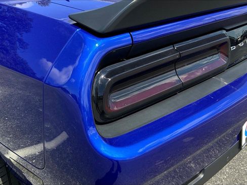 Used 2022 Dodge Challenger R/T w/ Shaker Package image 26