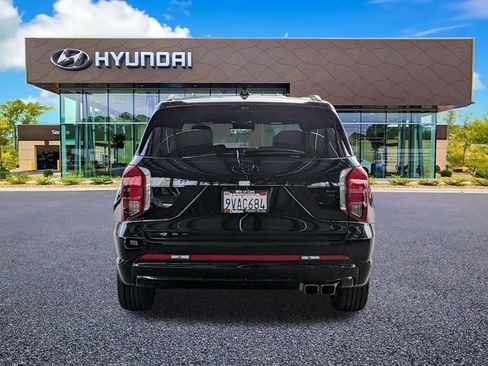 Used 2025 Hyundai Palisade Calligraphy AWD/4WD image 3